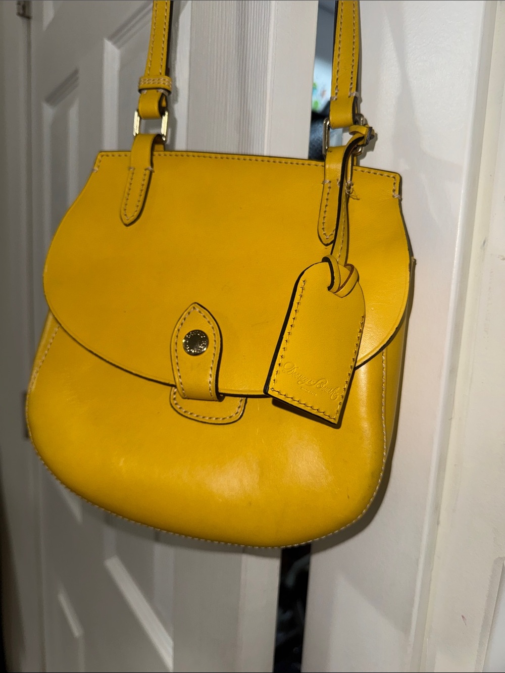 Dooney & Bourke-Yellow Leather Crossbody Shoulder Bag - Classic Women Bag - Picture 1 of 6